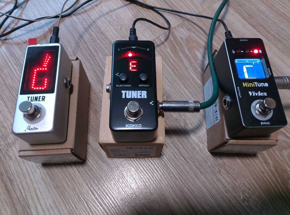 Педали гитарные бас, овердрайв, дисторшн, реверб, дилей, хорус, преамп