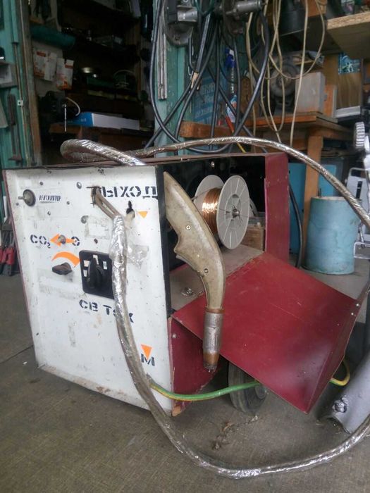 Выпрямитель сварочный  ВД-205 У * ПРОФИ * с полуавтоматом.