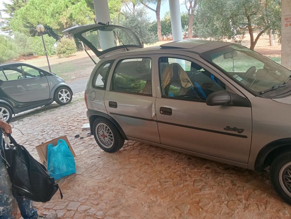 Vendo Opel corsa ano 1993 (700 euros)