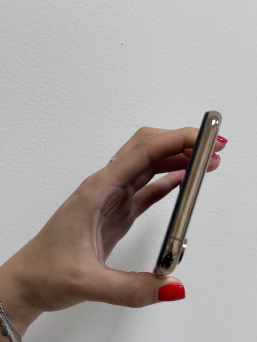 Б/у iPhone XS Max 64