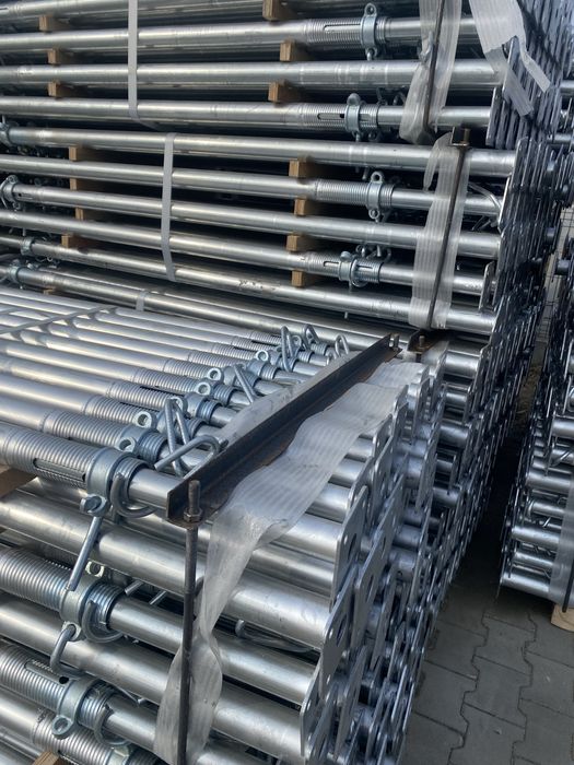 Podpory stropowe stemple metalowe szalunki stropowe dźwigary doki strop