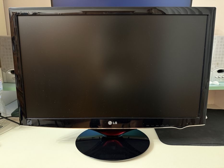 Монітор - LG W2486L