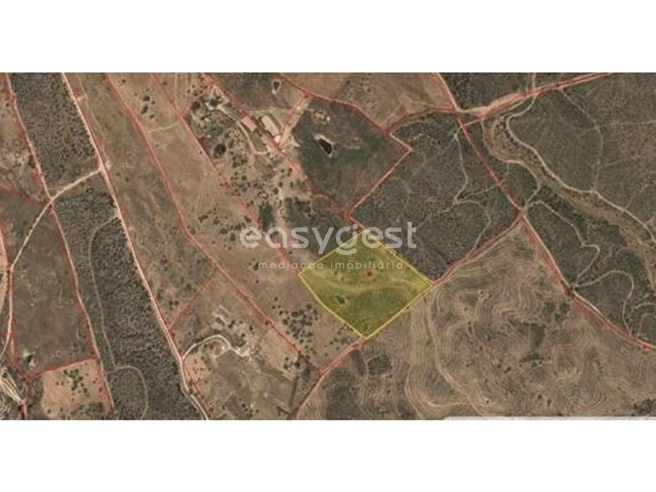 Terreno Rústico com 37.500m2 localizado na freguesia de Ourique — Ourique, Beja