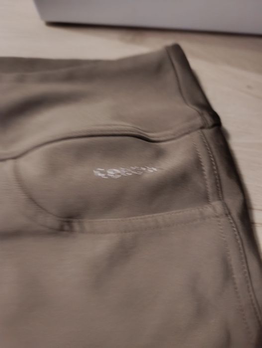 Legginsy z szeroką nogawką Reebok S