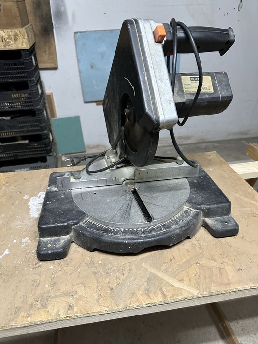 Maquina de esquadria