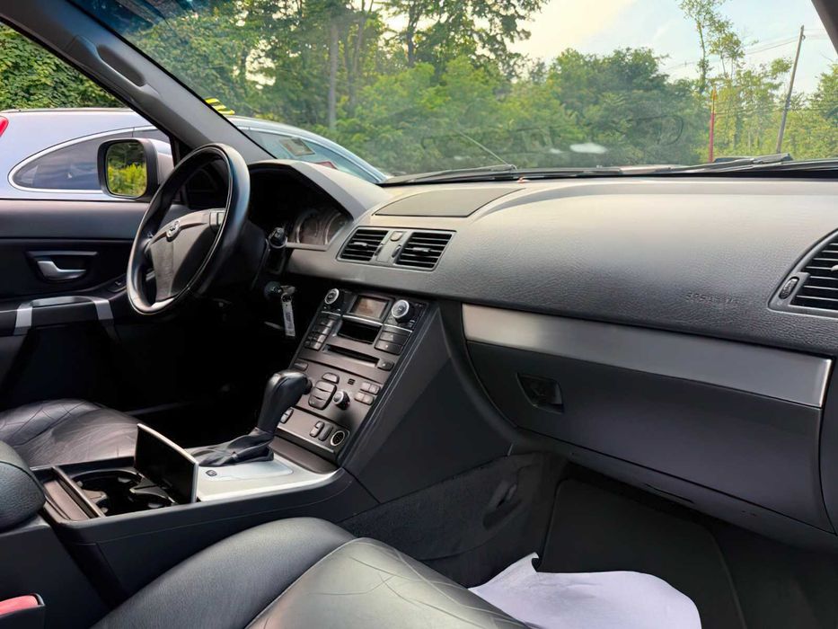 Volvo XC90      2013