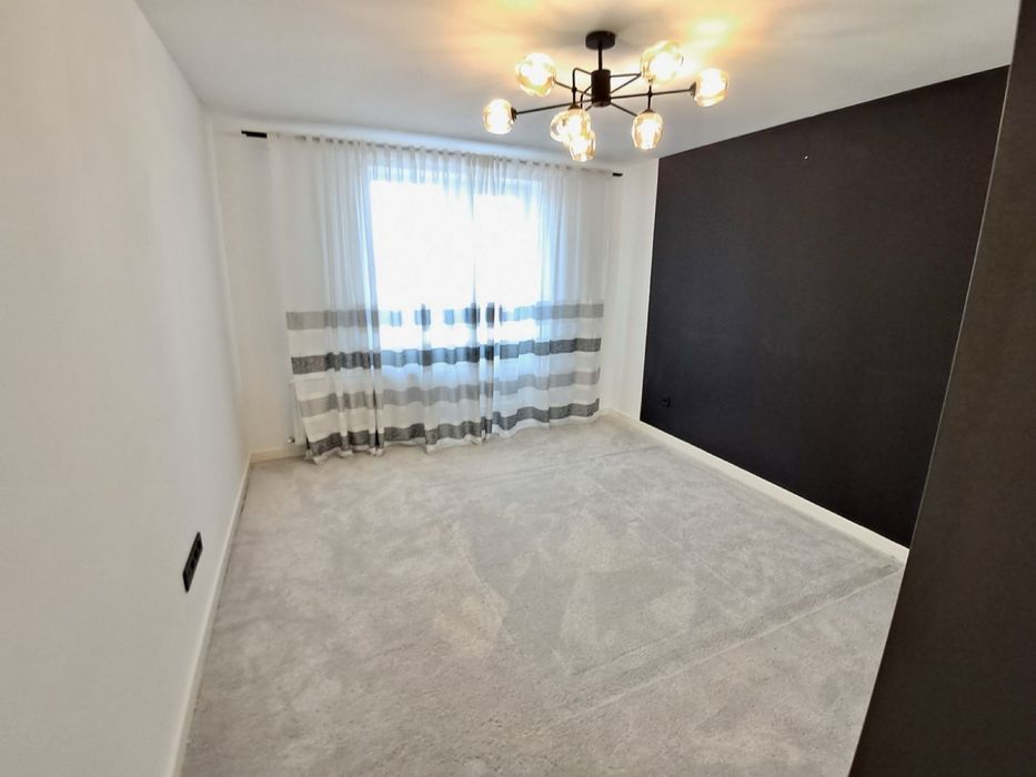 Продається 3-кімнатна 2-рівнева квартира в новобудові. Чортків