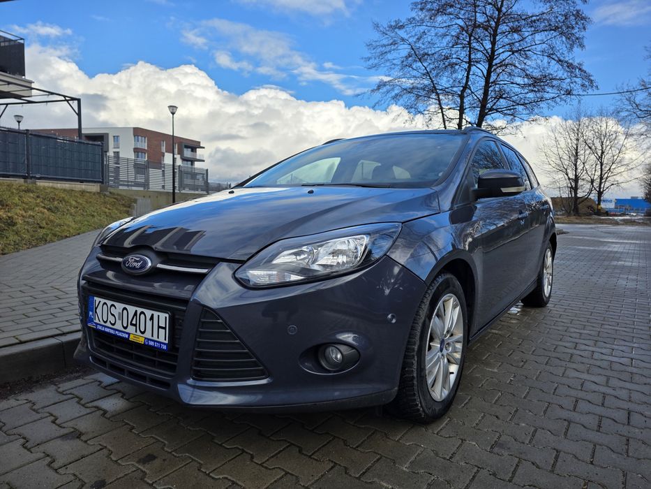 Ford focus mk3 1.6 125km LPG sam parkuje tempomat Grzana szyba