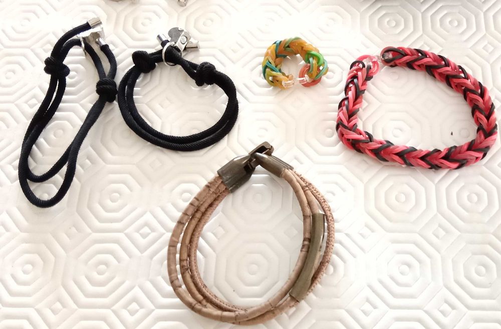 Molas de cabelo e pulseiras, lote por 5€