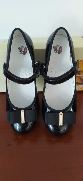 Sapatos menina - NOVOS