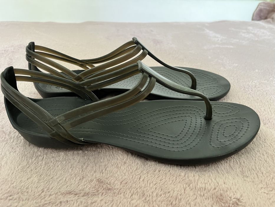 Сандалі Crocs жіночі