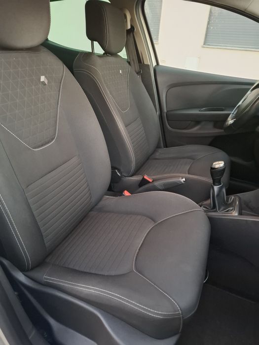 Renault clio 0.9cc tce versão limited  125 mil kms