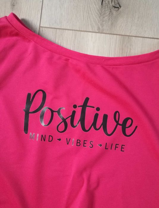 Bluza kolorze fuksja z napisem na przodzie SHEIN L/XL