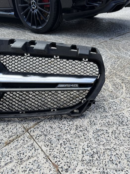 Grelha original Mercedes CLA 45