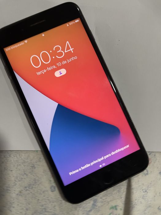 IPhone 7 Plus preto com duas camaras traseiras,pouco uso.