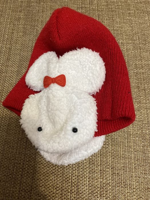 Продам шапочку с зайками