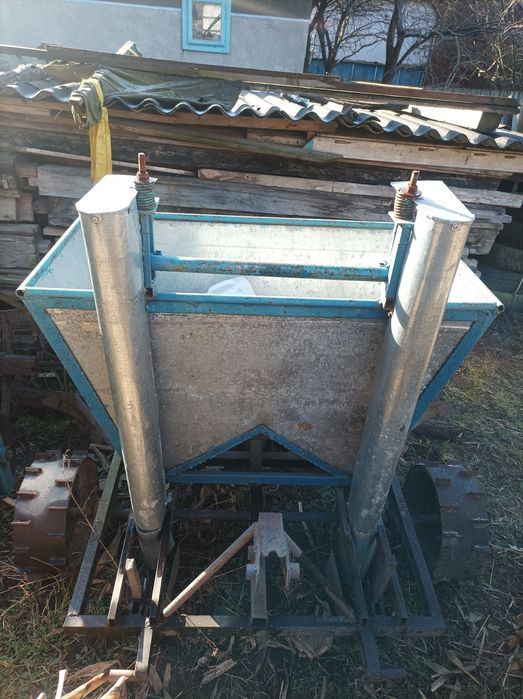 Продам трактор т 25