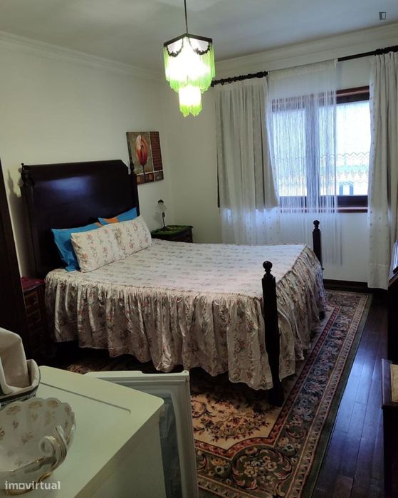 Quarto - localizado em Custóias Porto