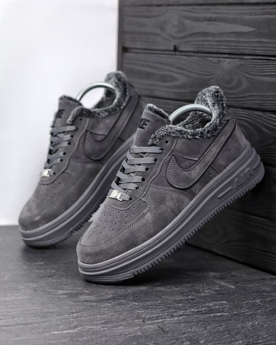 ЗИМОВІ! зимові кросівки , зимове взуття  , кроссівки на хутрі найк