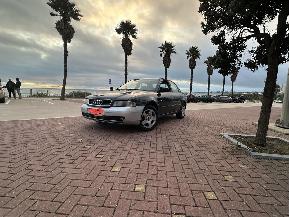 Segue para venda Audi A4 B5