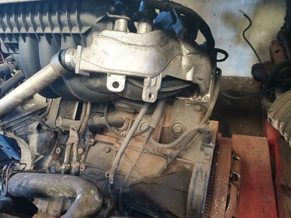 Motor Mercedes W211 122cv OM646.951