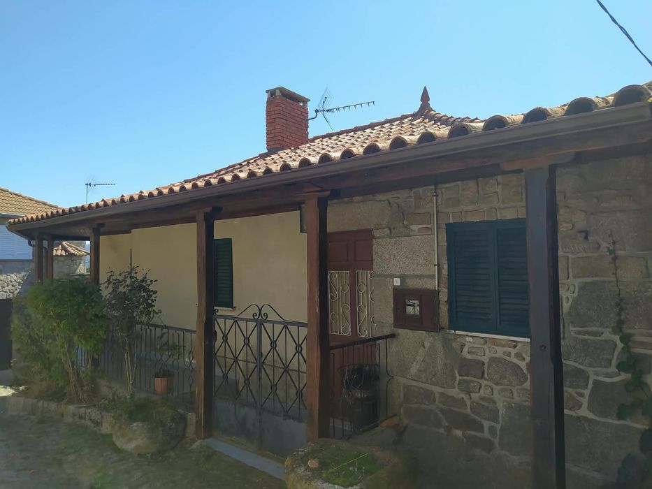 Casa rural para turismo de habitação ou própria