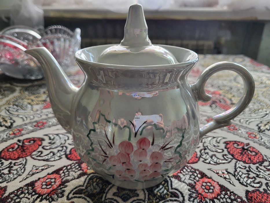 Продається новий порцеляновий сервіз