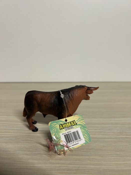 Figurka Animal World Byk nr.7395