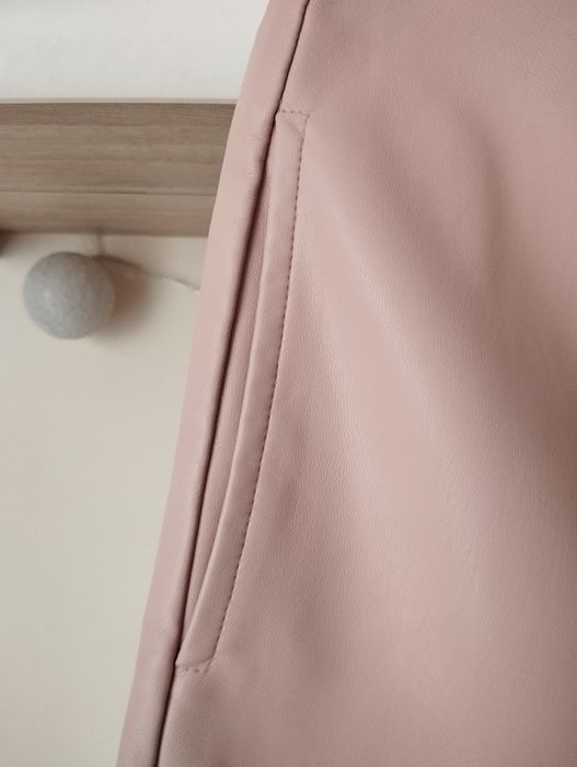 Super sexy spódniczka mini Eco skóra róż pudrowy XL 42