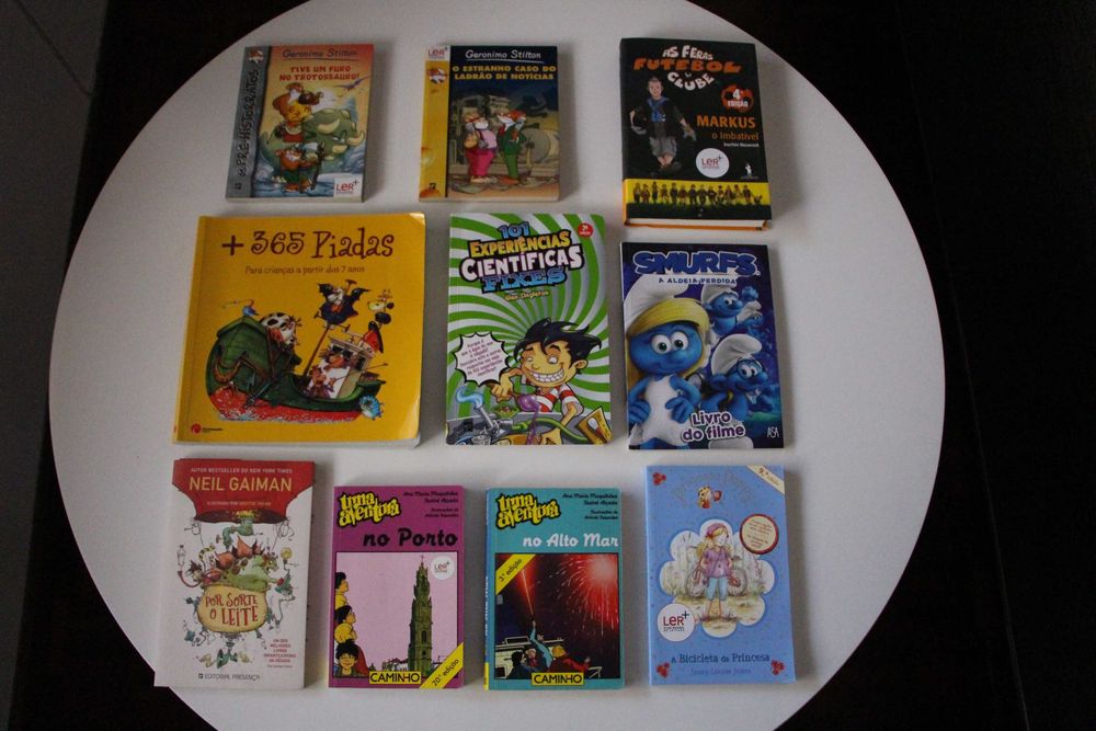 8 Livros juvenis. Em muito bom estado.