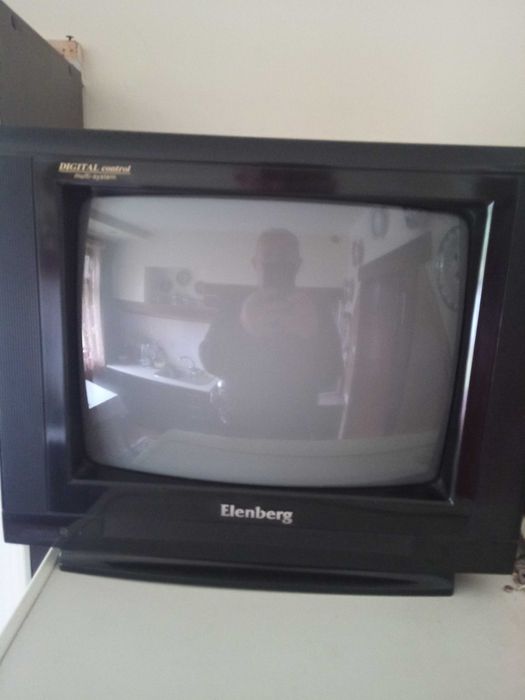 Телевізор Elenberg 14дюймів