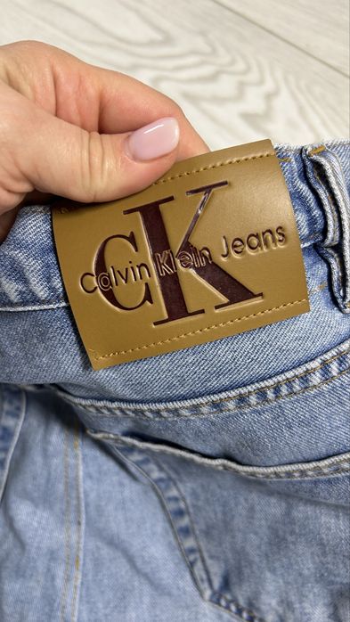 Спідниця джинсова Calvin Klein розмір 31