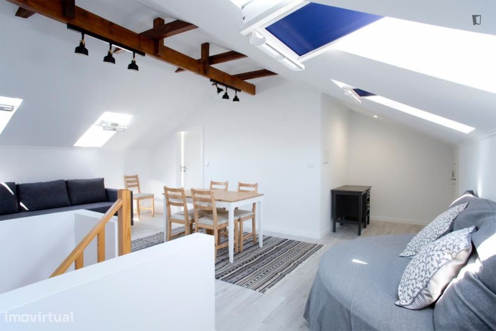Apartamento com 3 quartos - localizado em Campolide Lisbon
