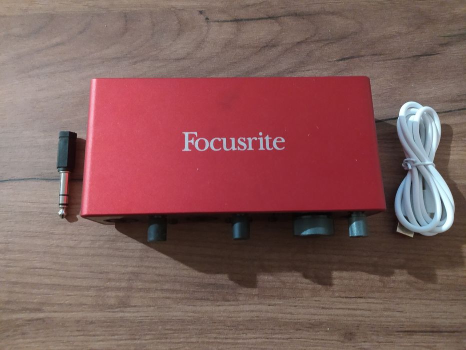 Звукова карта Focusrite 2i2 3rd gen