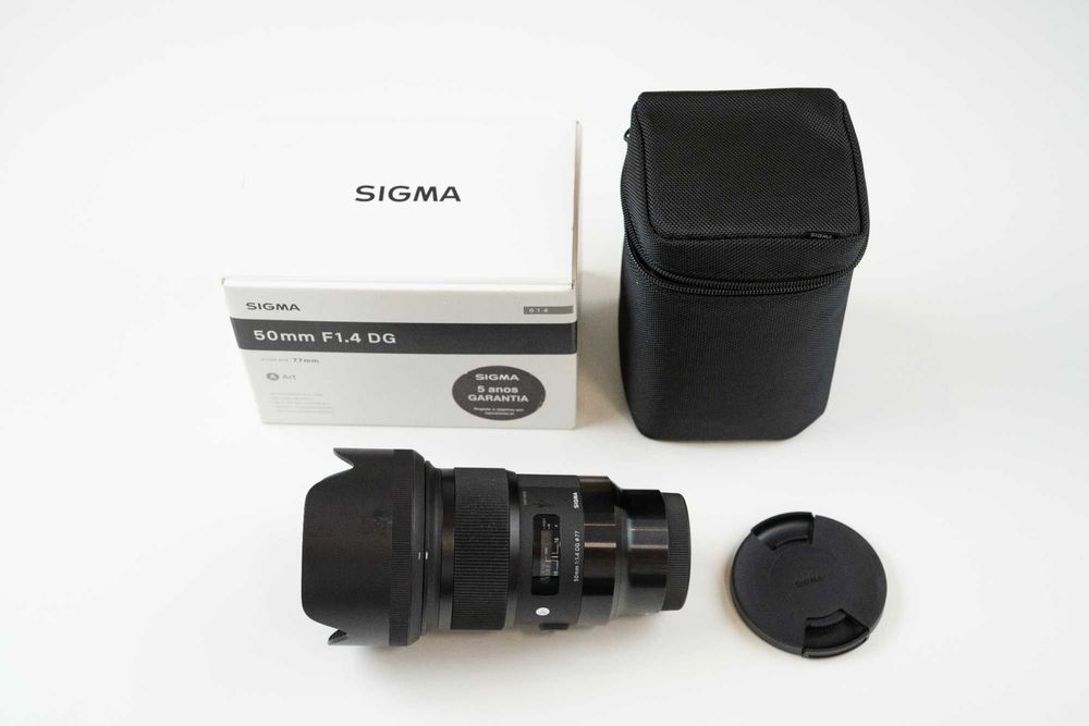 Objetiva Sigma 50mm f/1.4 DG HSM Art (Kit Completo com Caixa)