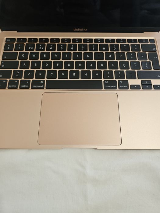 MacBook Air M1 2020 Dourado - 8GB 256GB