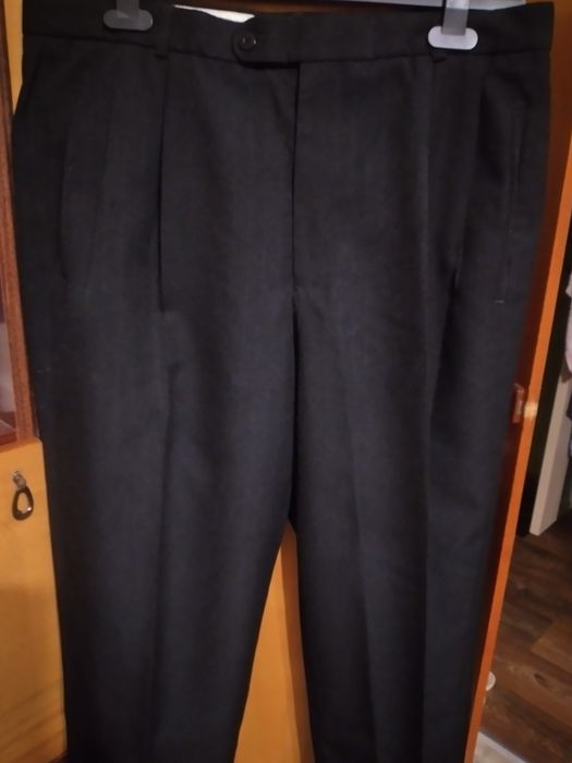 продам брюки мужские 52,54р.р.