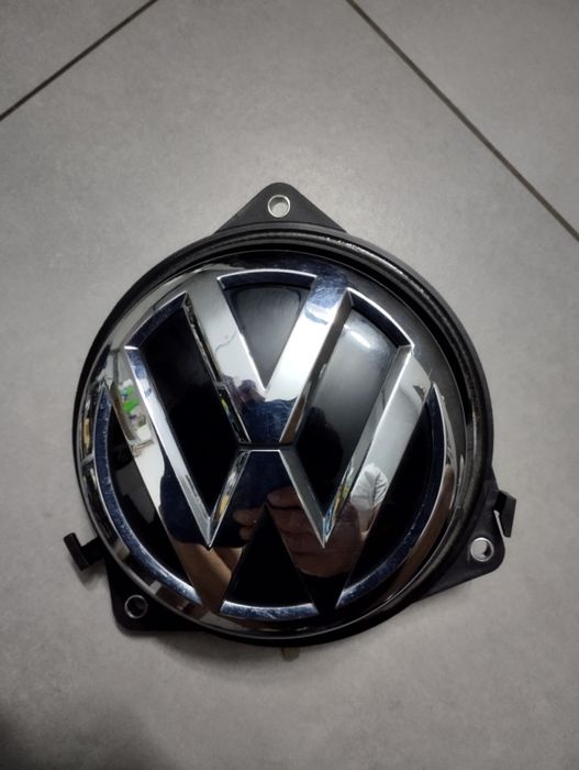 Znaczek zamek tylnej klapy VW Passat B8 Golf 7.
