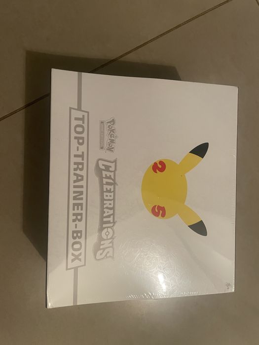 Pokemon TCG: Celebrations ETB Elite Trainer Box