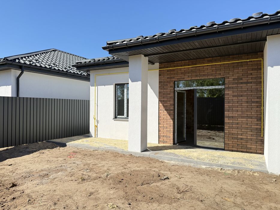 Будинок дуплекс з газом!