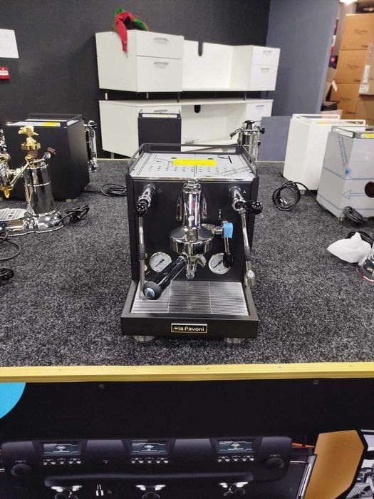 Нова кавомашина La Pavoni Cellini Evolution Classic кавоварка кава