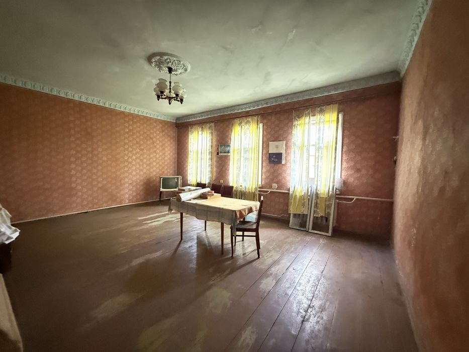 Продаж квартири в приватному секторі