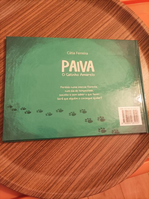 Livro "Paiva, O Gatinho Amarelo"