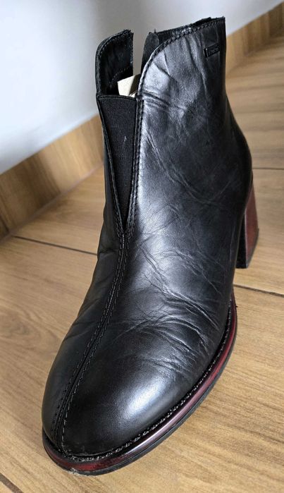 Botki Rieker czarne skórzane trzewiki skóra naturalna roz. 41 nowe