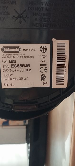 Ekspres DeLonghi Dedica EC 685. M Srebrny