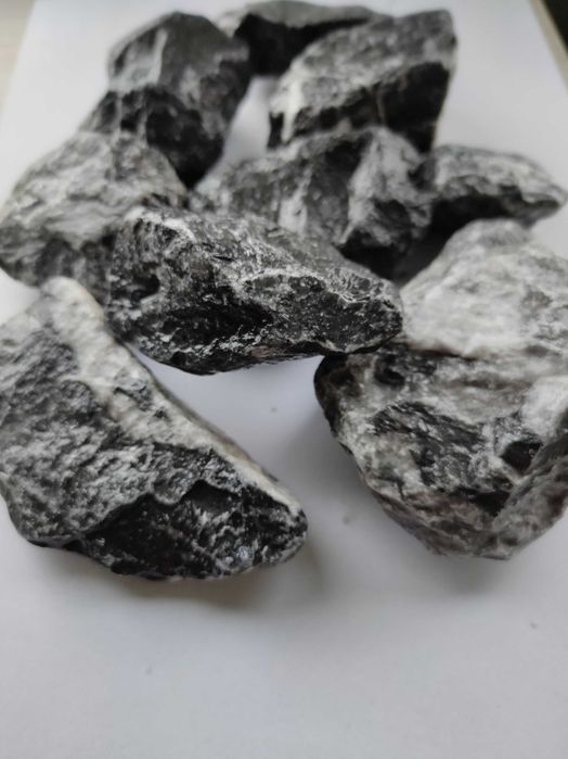 Kamień ozdobny NERO VENATO 40-30mm