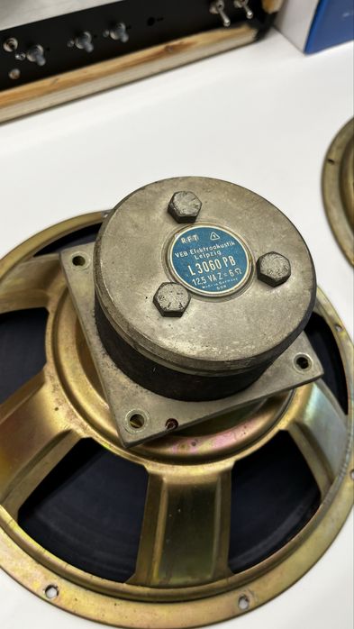 4× głośnik 12” z kolumny PRL – oznaczenie na magnesie: RFT L3060PB