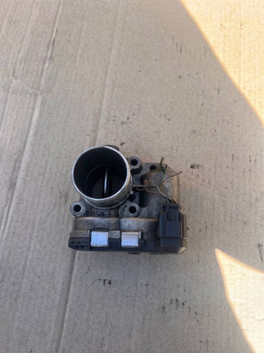 Дросельна заслінка Renault / Nissan / Opel 2.0 dCi 8200330812