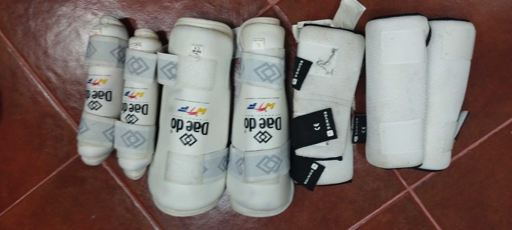 Sapatilhas e Protecções para Combate