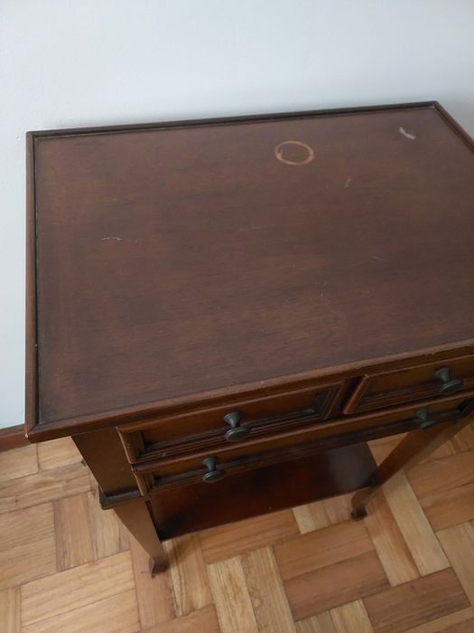 Mesa cabeceira apoio móvel gavetas madeira nobre